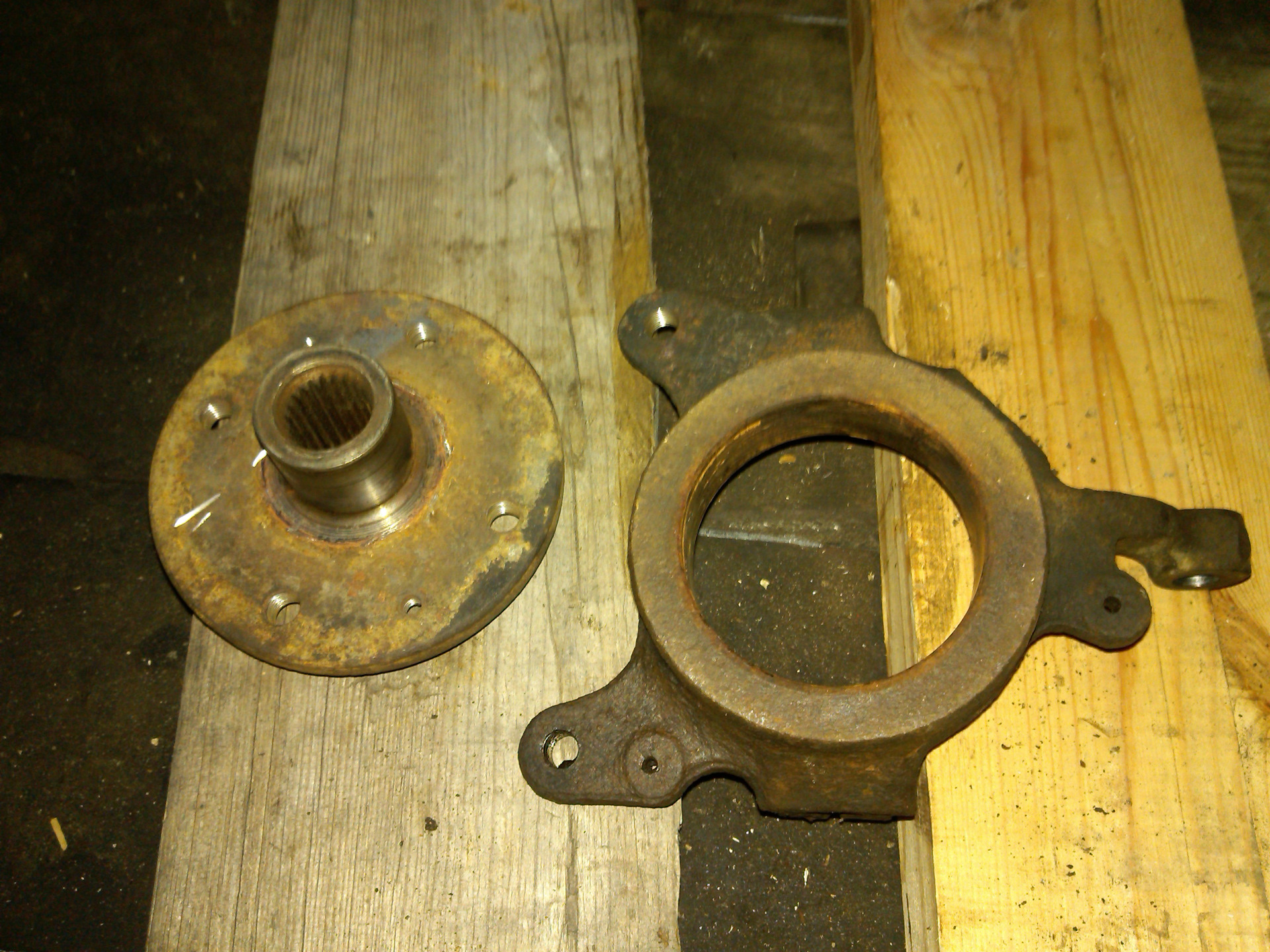 Замена подшипника передней ступицы. — Renault Megane Scenic, 2 л, 1998 ...