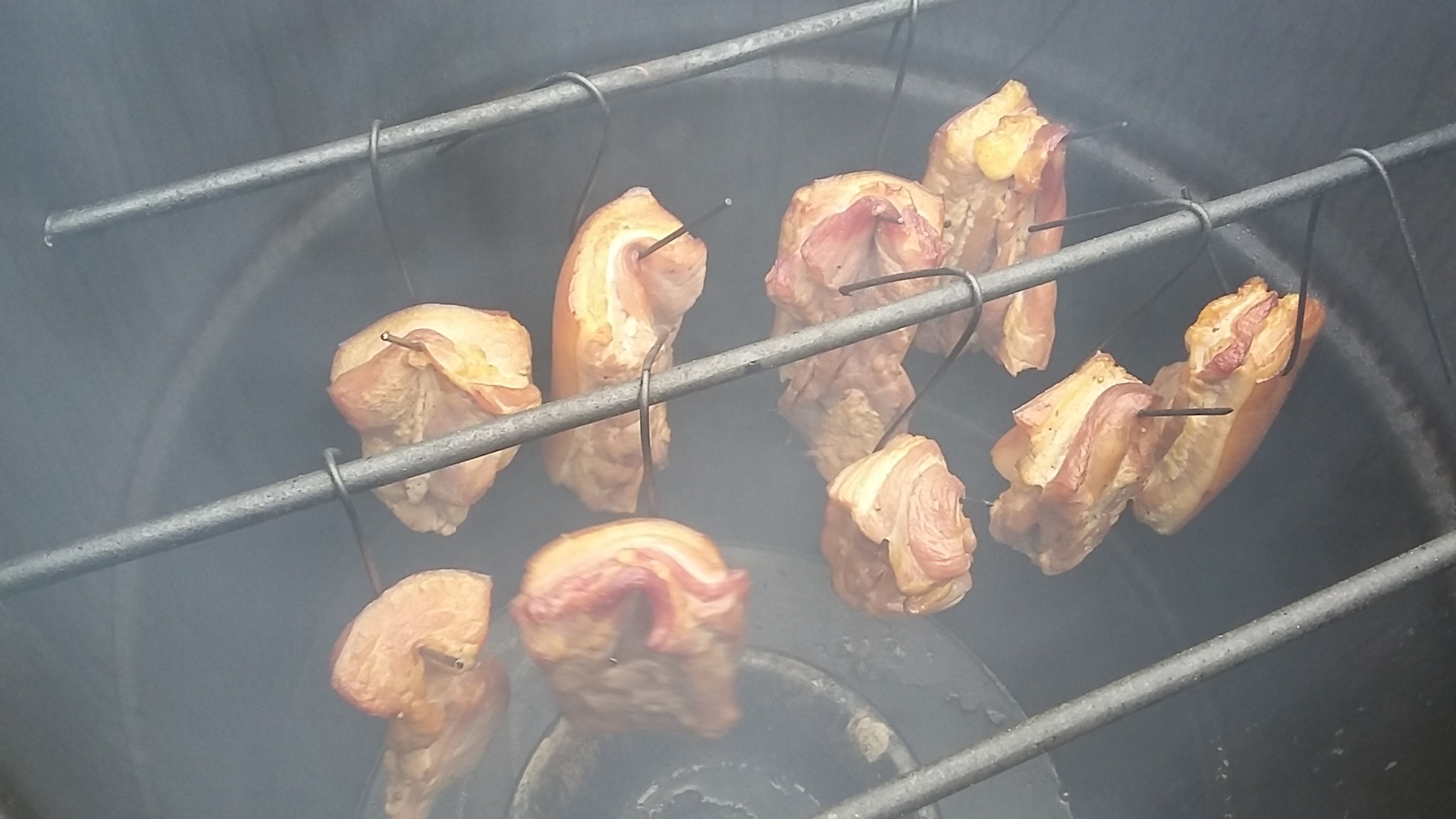 Коптильня из бочки. Шашлык из свинины грудинка. Коптим в тандыре. Блюда в тандыре. Коптим в тандыре.