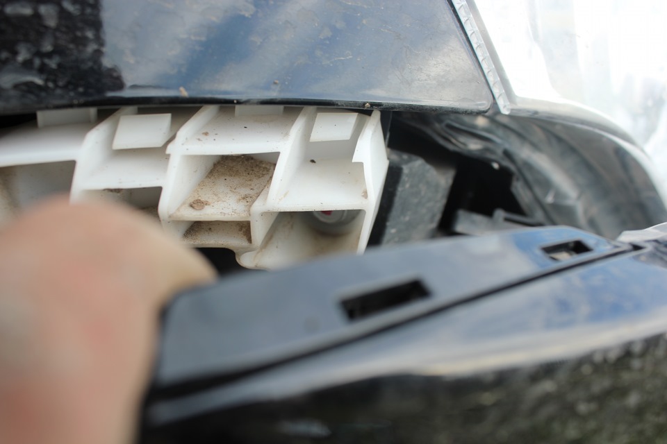 Вот он хитрый болт. — Mitsubishi Pajero (4G)