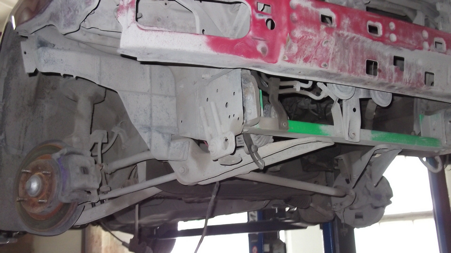 разбор подвески, демонтаж мотора — Nissan Laurel (C33), 1,8 л., 1991 ...