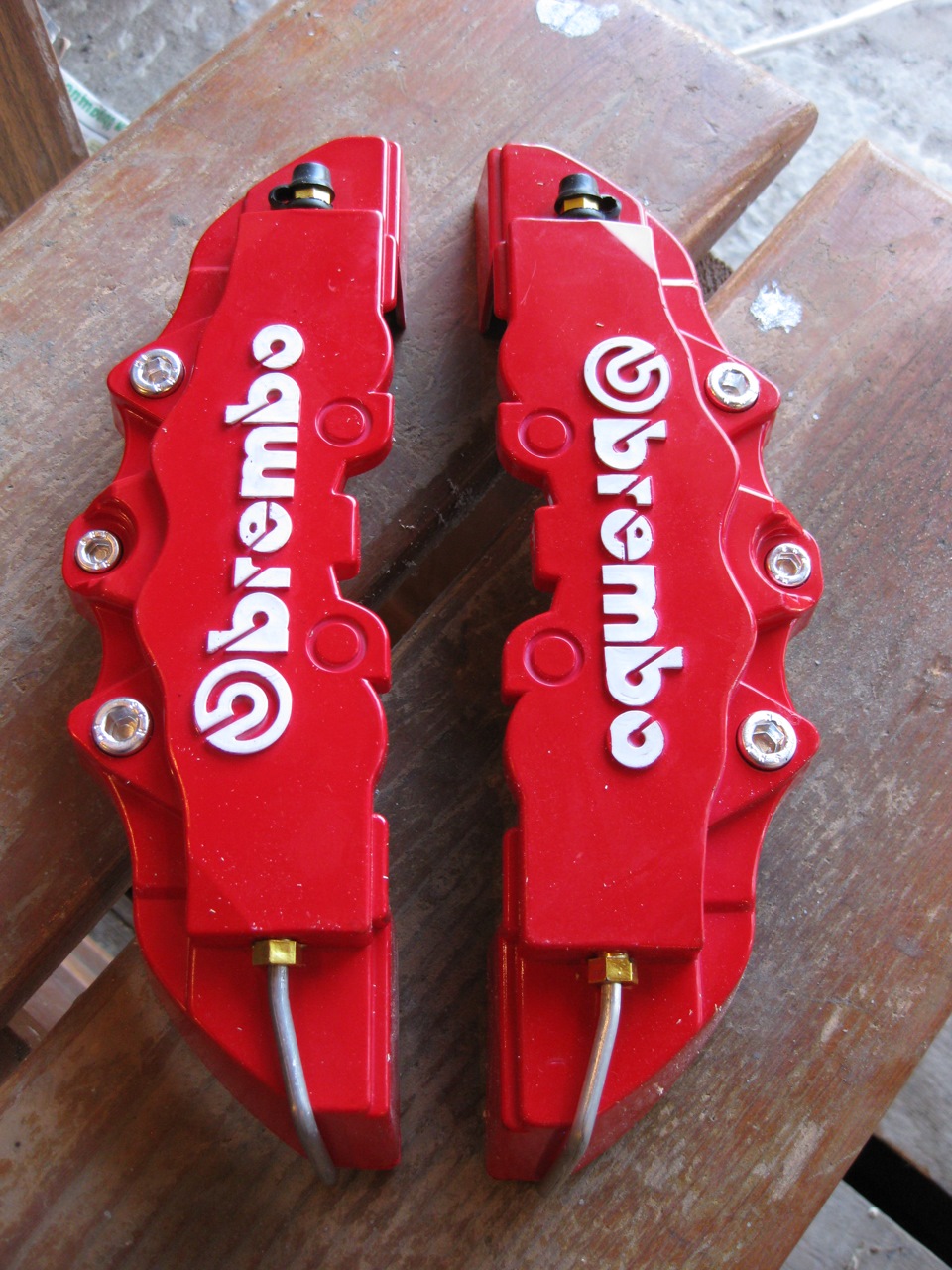 Накладки на суппорта BREMBO