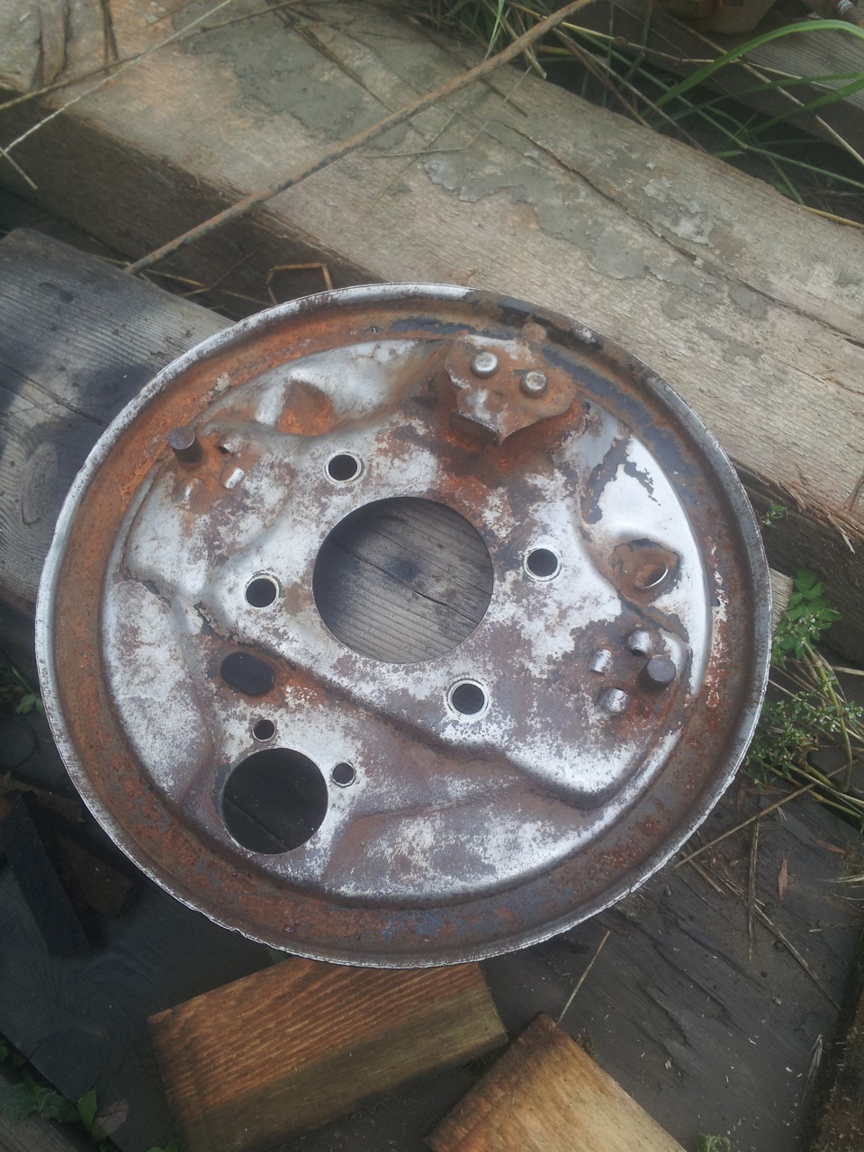 замена заднего ступичного подшипника — Москвич 2141, 1,7 л, 1993 года ...