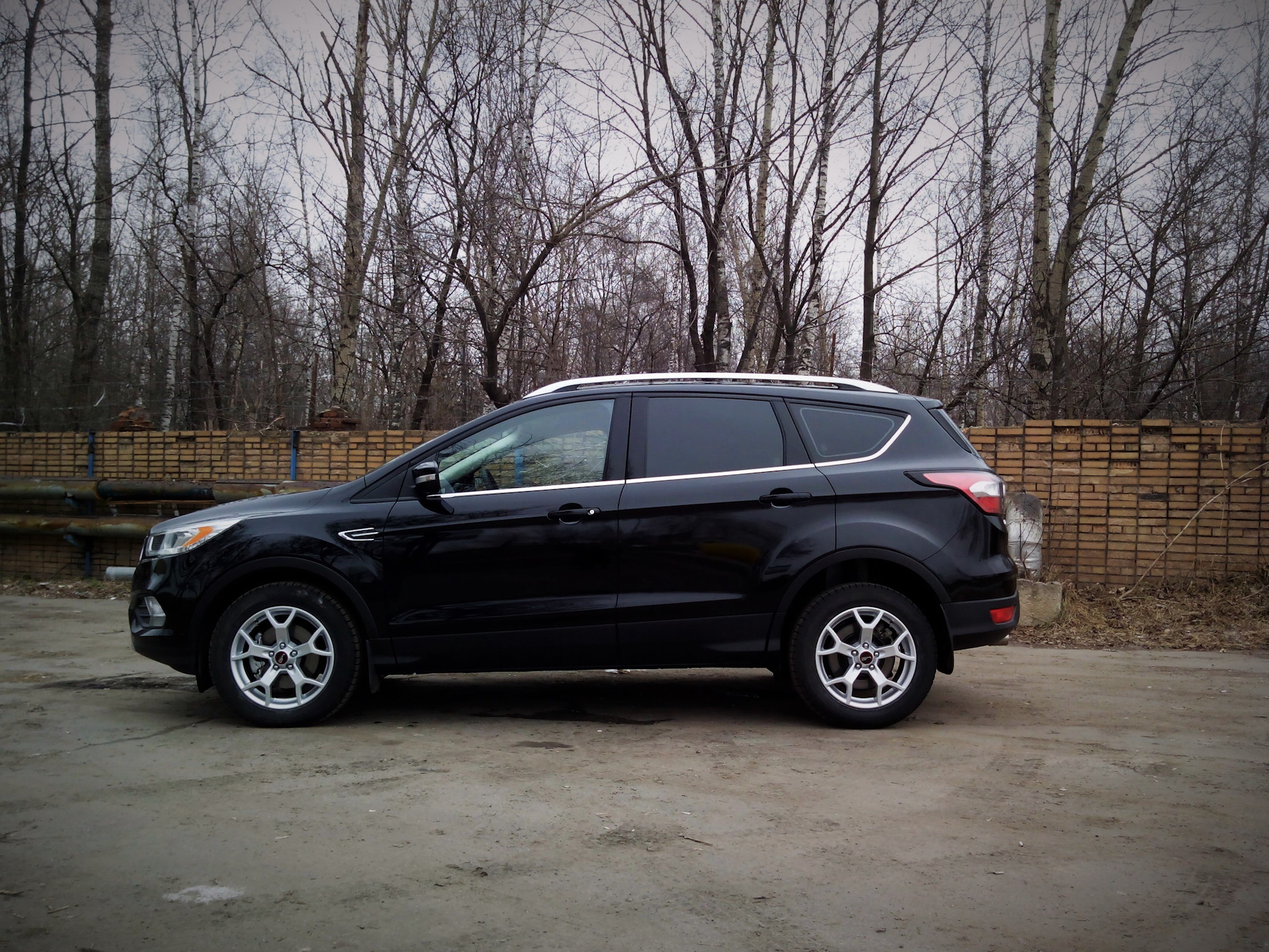 Литые диски на форд куга. Ford Kuga r18. Диски Ford Edge 2008. Диски Скад на Форд Куга 7,5 17r. Форд Куга 2 Рестайлинг диски.