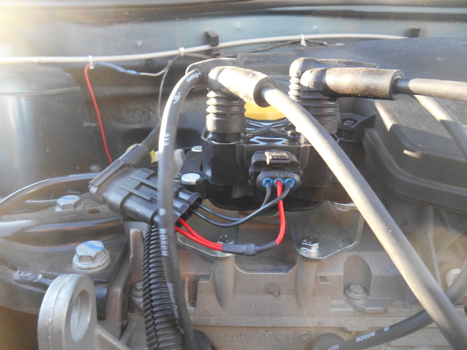 22. Катушка зажигания и провода bosch — Renault Logan (1G), 1,4 л, 2011 ...