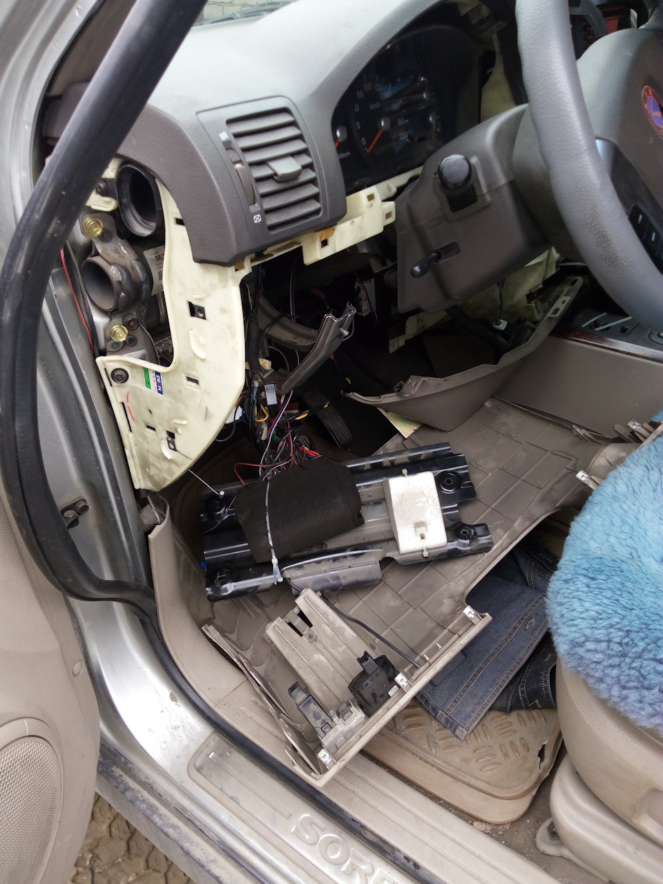 Фото в бортжурнале KIA Sorento (1G)