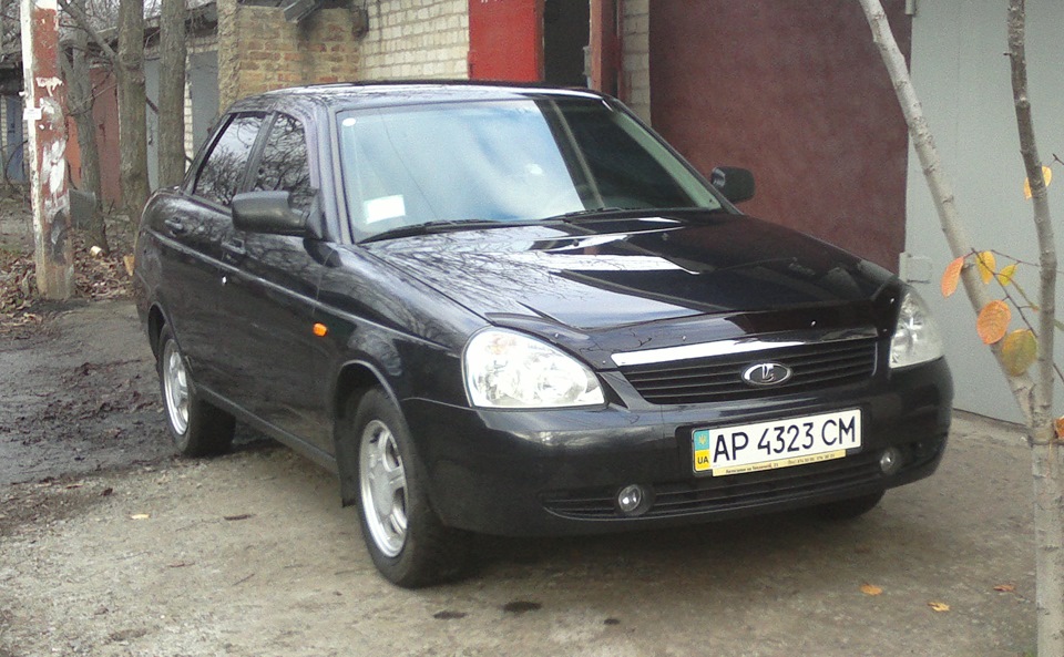 Установка Ксенона в ПТФ+Дудка+Решетка и реснички — Lada Приора седан, 1 ...