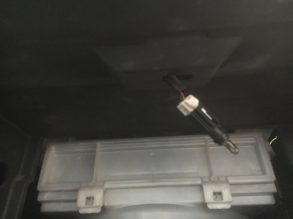 #40, замена лампочки в бардачке !)) — Nissan Murano I, 3,5 л, 2005 года ...