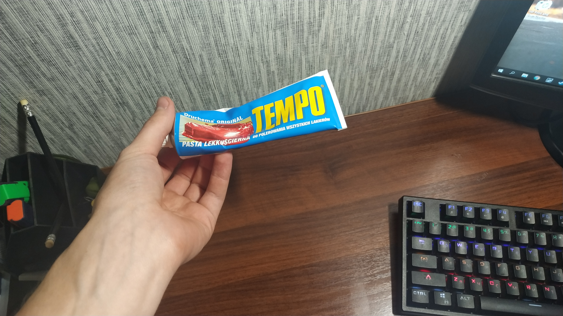 Полировка кузова. Полироль Tempo — Lada Приора хэтчбек, 1,6 л, 2008 ...