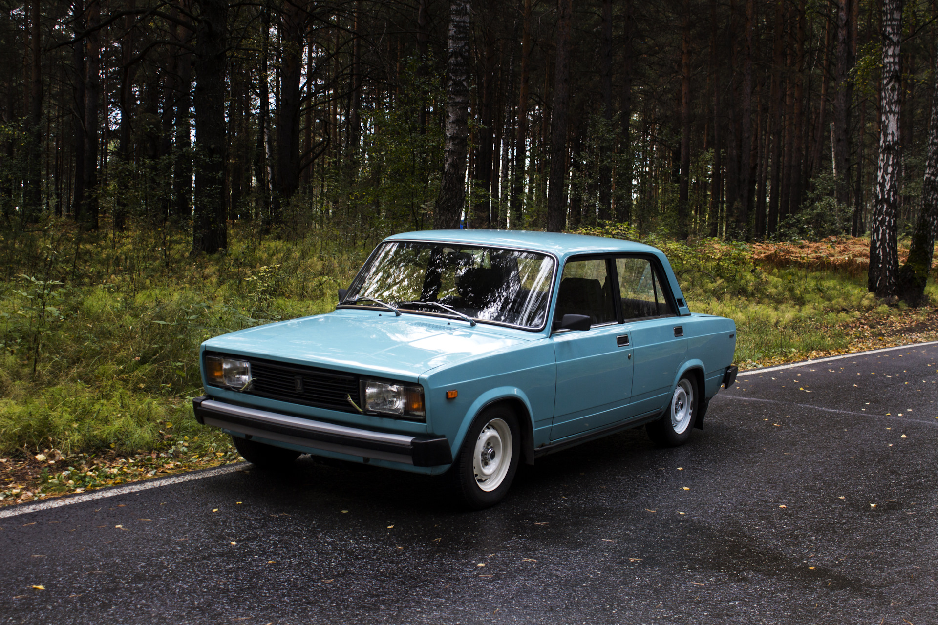 Плюсы ваза. ВАЗ-2105 «Жигули». Lada 2105. Жигули 2105. ВАЗ 2105 ранняя.