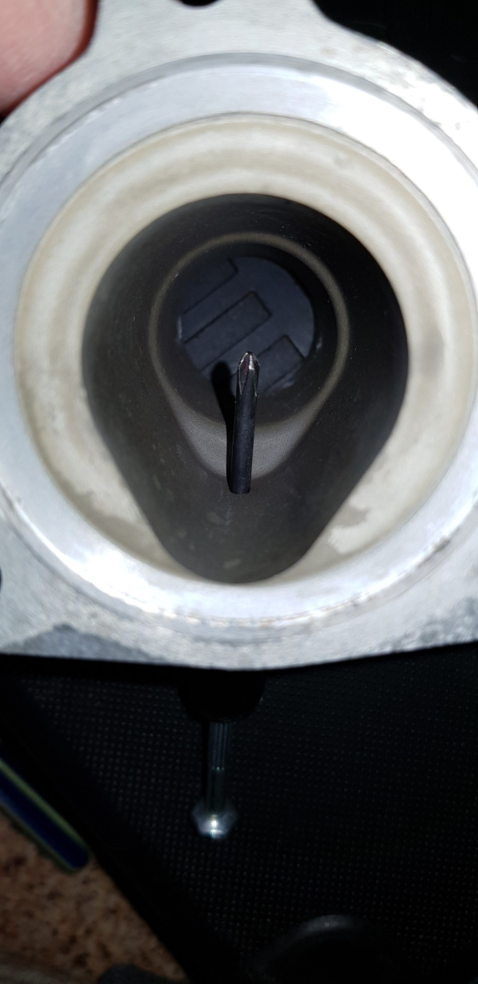 Щетки стеклоочистителя HELLA — Ford Mondeo IV, 2,3 л, 2009 года ...