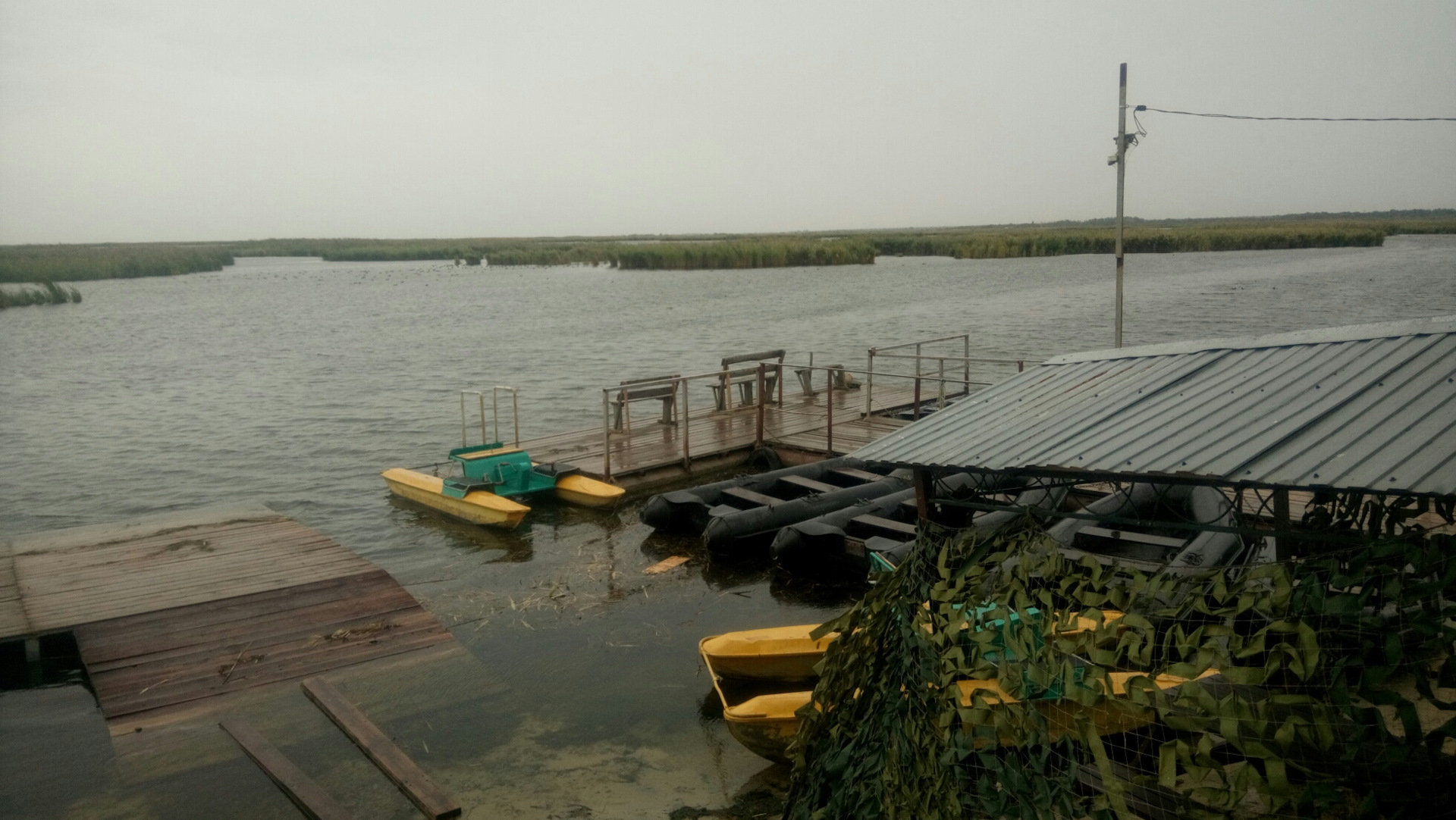 Веселовское водохранилище ростовская. Веселый Ростовская область водохранилище. Веселовское водохранилище плотина. Водосброс Веселовского водохранилища. Веселовское вдхр.