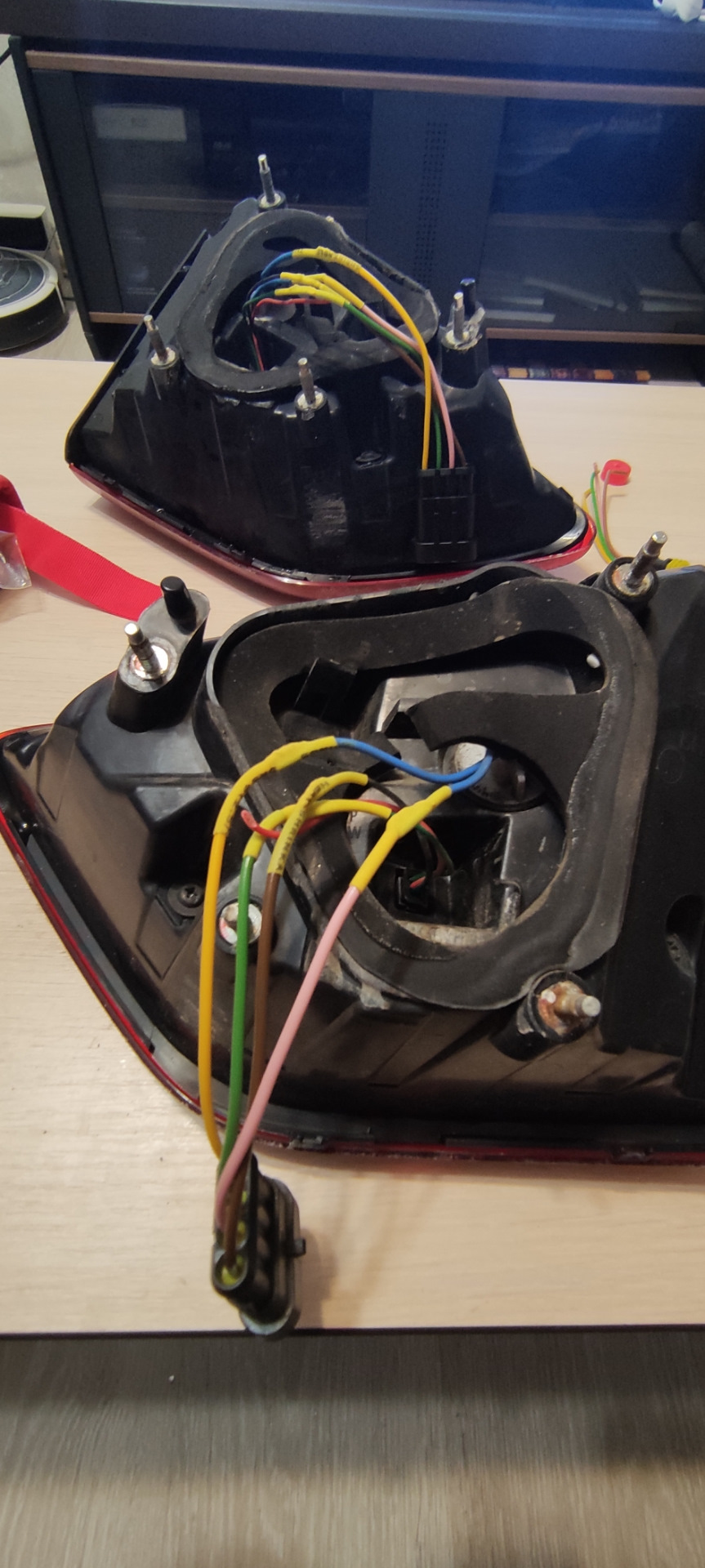 Замена разъема задних фонарей — Hyundai Creta (1G), 2 л, 2016 года ...