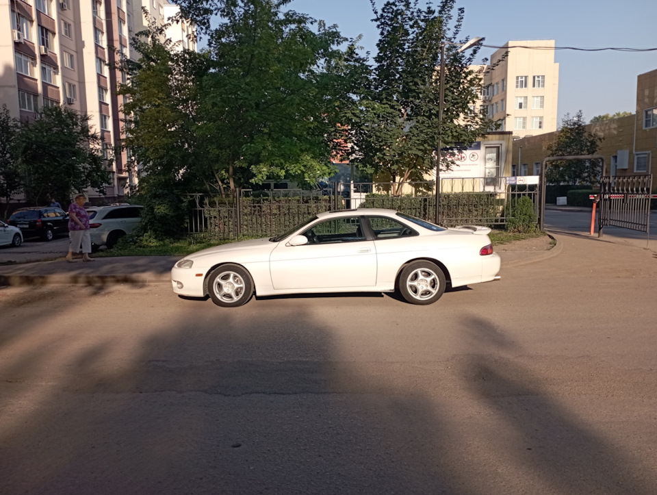 Дает не верную информацию. Дает не верную информацию