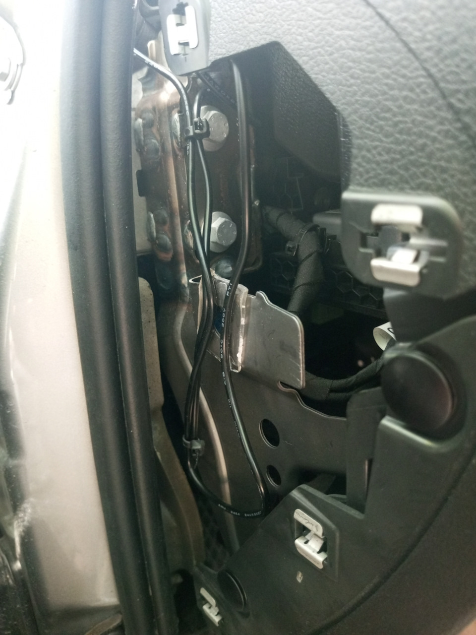 Видеорегистратор Neoline G-Tech X71 — Volkswagen Polo liftback, 1,6 л ...