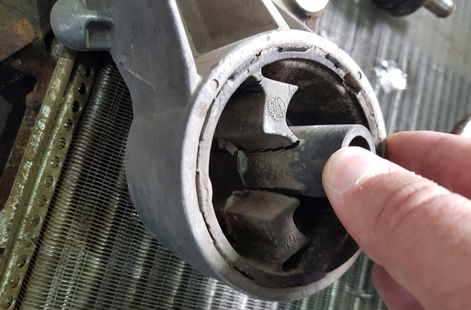 Передняя нижняя подушка двигателя Teknorot ST73 — Opel Astra G, 1,6 л ...