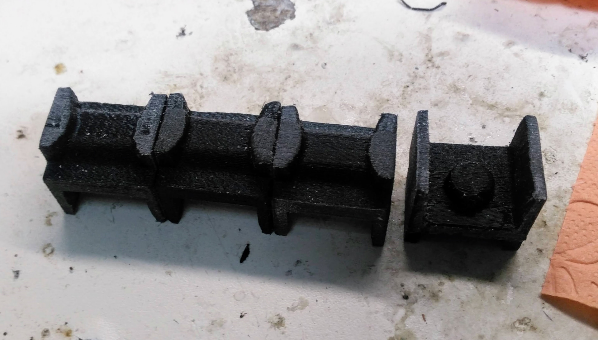 сухари 2108. фиксатор задней двери субару. сухарь фиксатора. сухарь фиксатора. сухари ваз 2110.