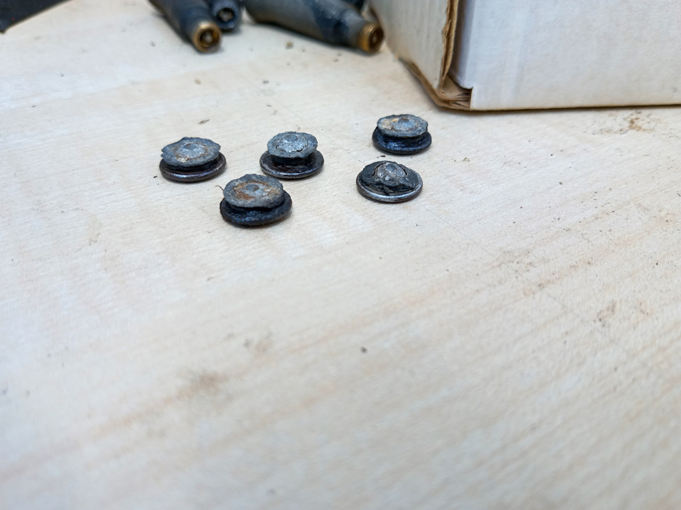 Дошиповка шин. А стоит ли? — Renault Duster (1G), 1,5 л, 2018 года ...