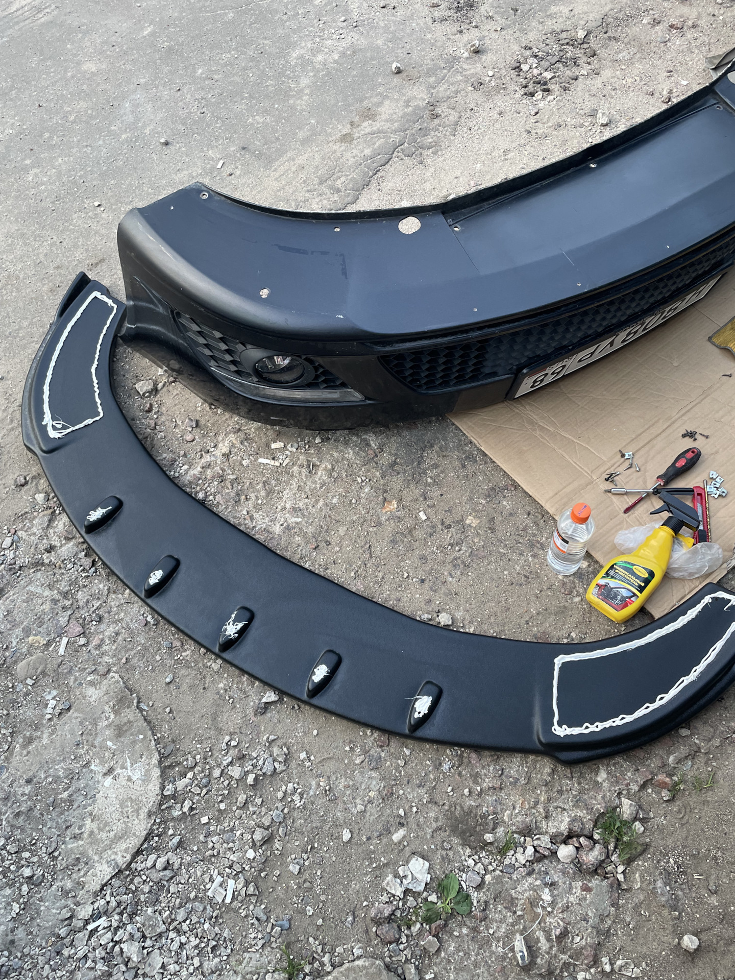 Повторная установка спойлера переднего бампера RS — Skoda Octavia A5 ...