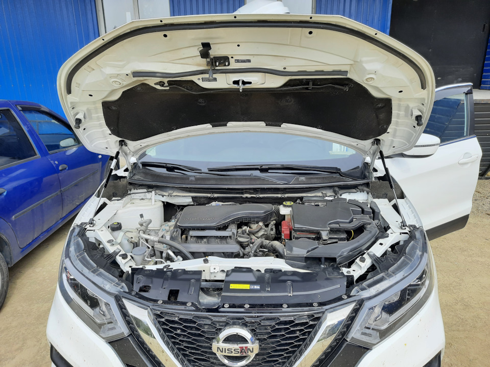 Газовые упоры капота — Nissan Qashqai (2G), 2 л, 2021 года | аксессуары ...