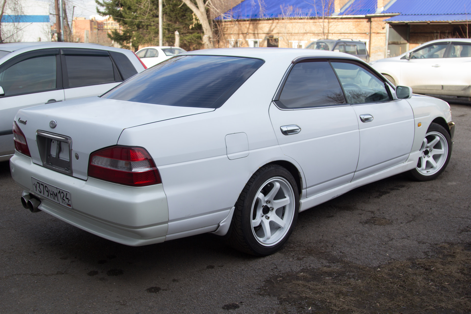 Нужен совет! как по бичу занизить машину? — Nissan Laurel (C35), 2,5 л,  1999 года | своими руками | DRIVE2