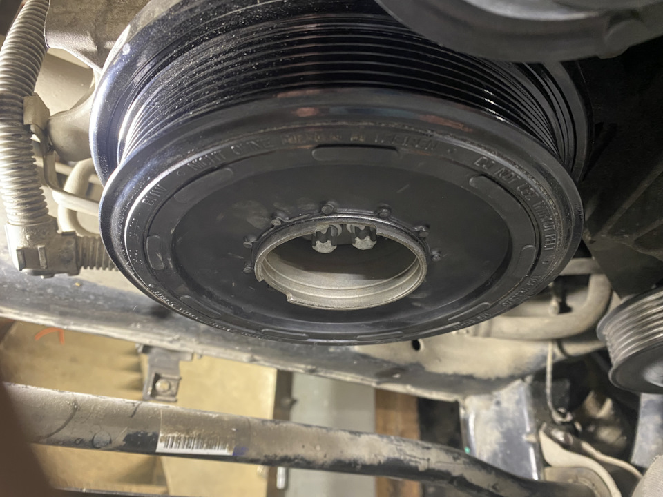 Фото в бортжурнале BMW X5 (E70)