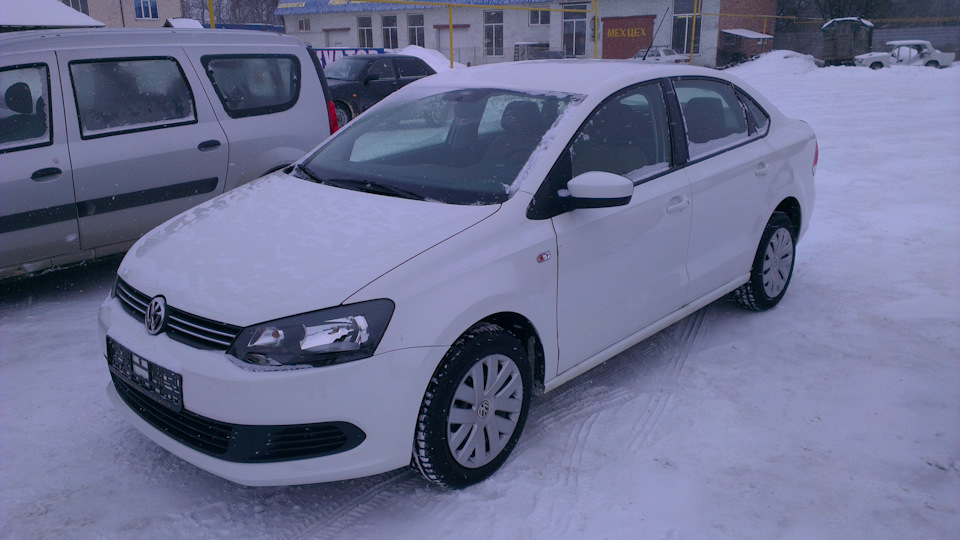 Видео!Регулировка задних тормозных колодок и ручника! — Volkswagen Polo ...