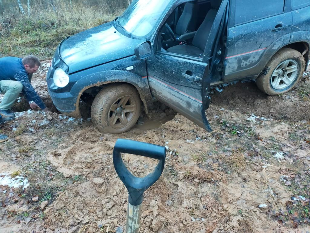 Cordiant AllTerrain 215/65 R16 на шеви-ниве — УАЗ Patriot, 2,7 л, 2009 ...