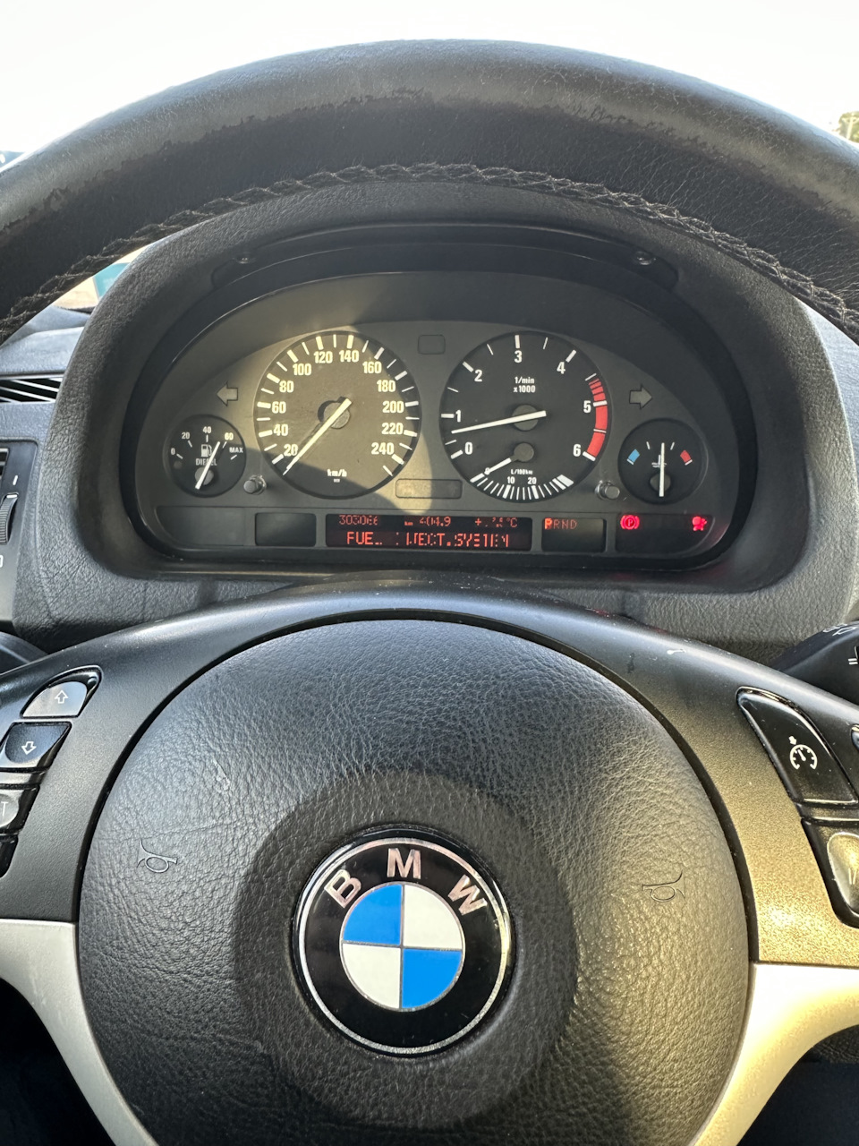 Fuel inject system езжу с этой надписью — BMW X5 (E53), 3 л, 2002 года