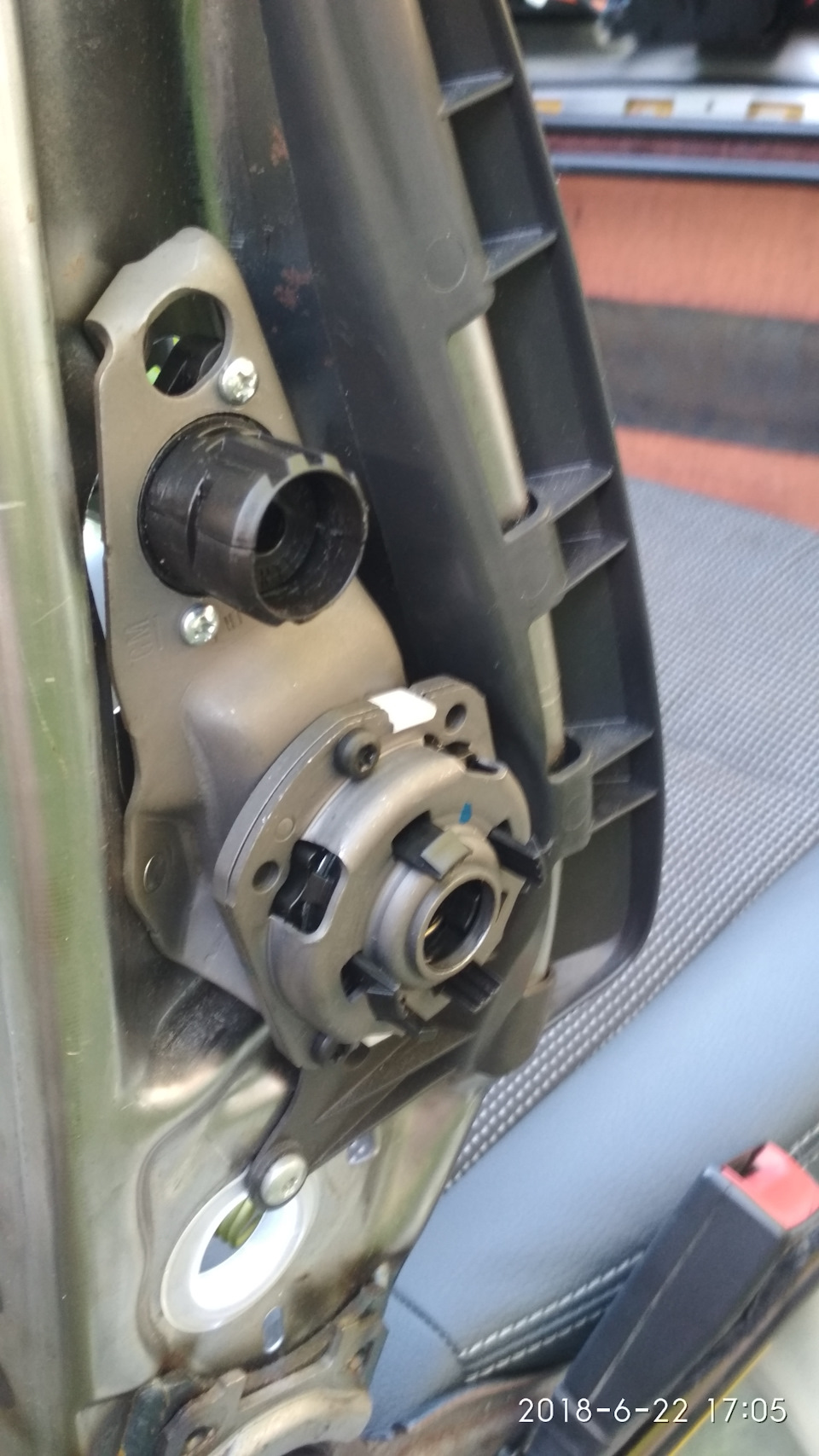 2098102 Лампа накаливания (R10W (G18) 12V 10W BA15s) Opel | Запчасти на ...
