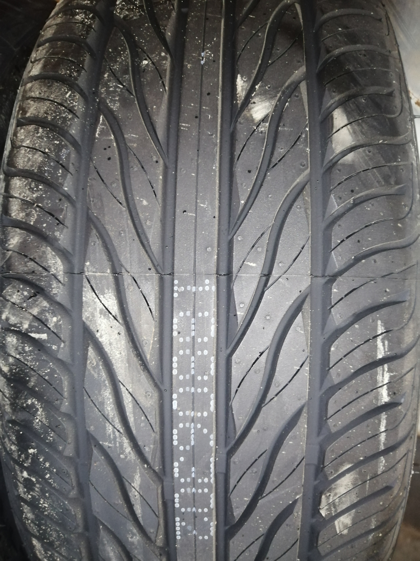 Maxxis victra z4s 225/45/17 — Skoda Octavia A7 Mk3, 1,4 л, 2013 года ...