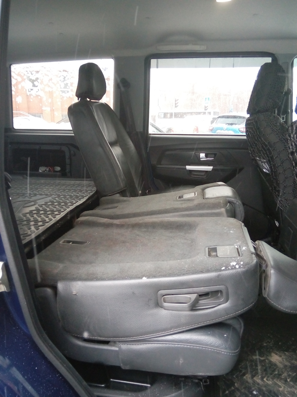 Установка задних сидений от Вольво хс90 на \"Патрика\" — УАЗ Patriot, 2,7 ...