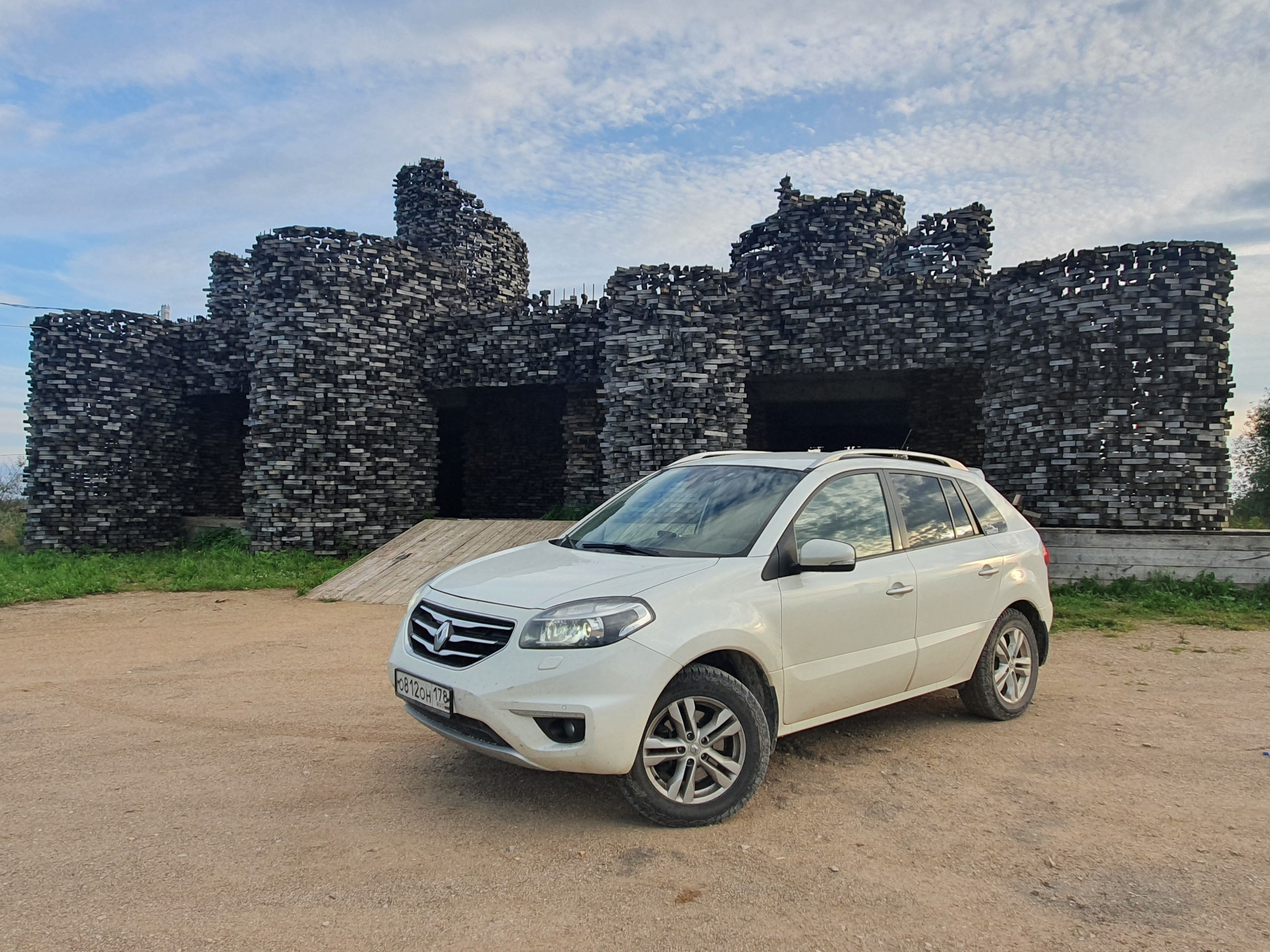 Отпускной маршрут, ч.3 — Калужская область. Арт-Парк Никола-Ленивец —  Renault Koleos (1G), 2 л, 2012 года | путешествие | DRIVE2