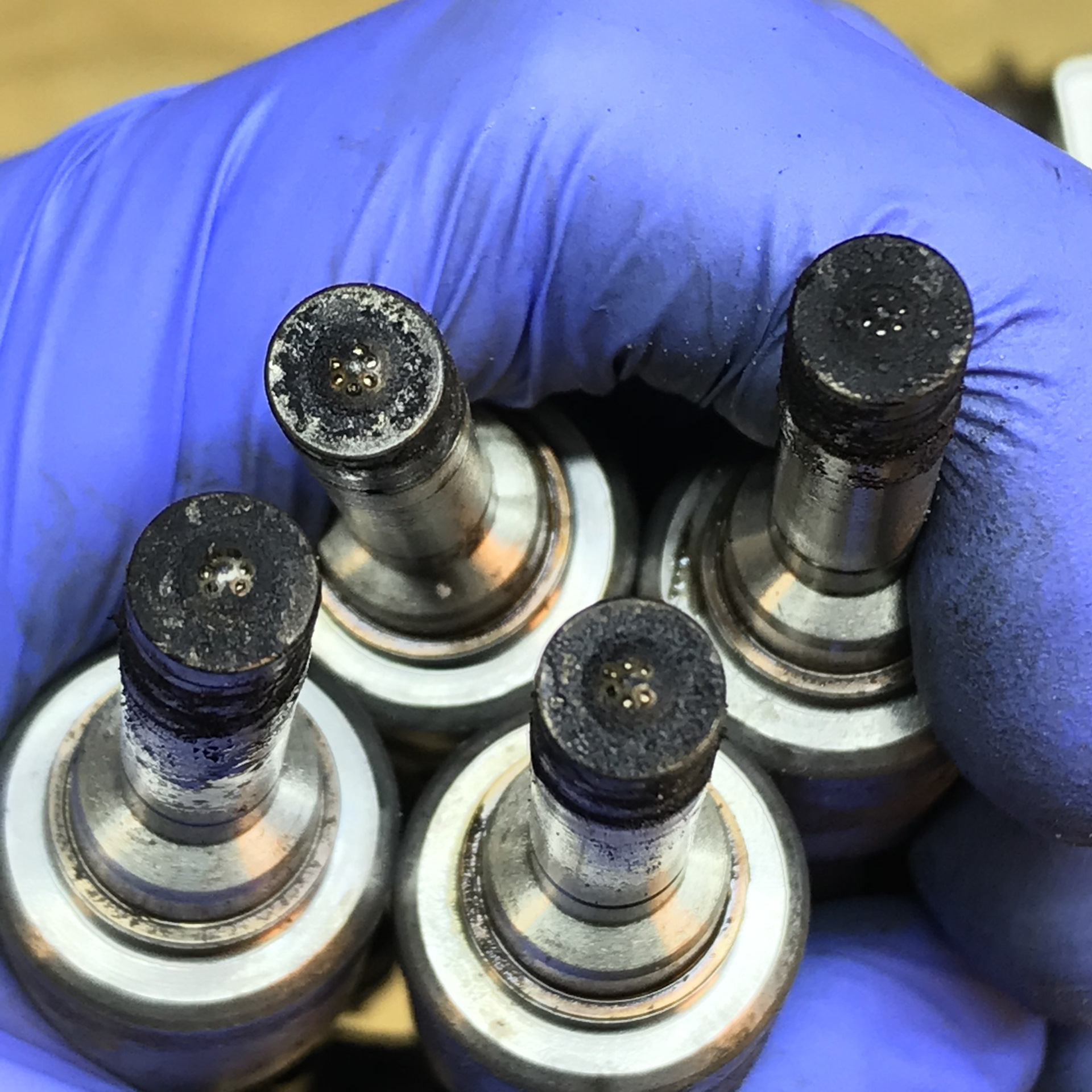 Проверка / промывка форсунок высокого давления Volvo S60 — DRIVE2