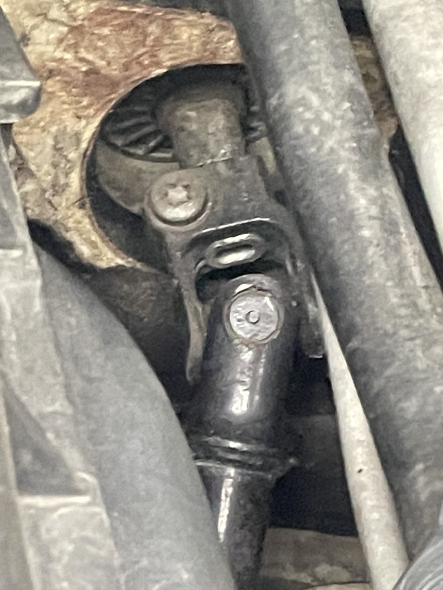 Замена подшипника рулевого вала — Mercedes-Benz M-Class (W164), 5,5 л ...
