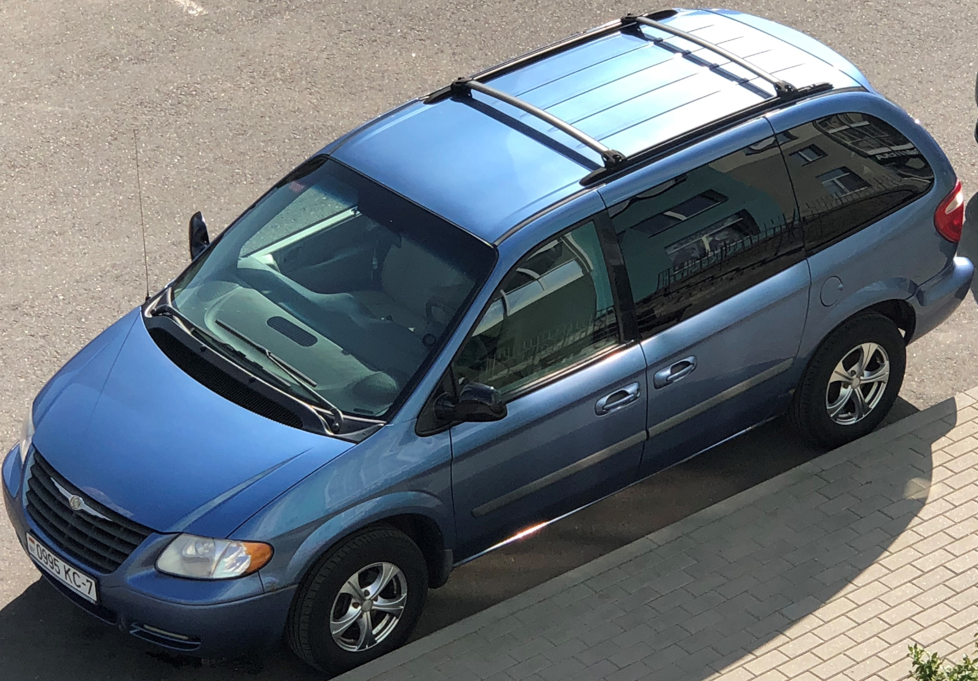 Chrysler town country 4