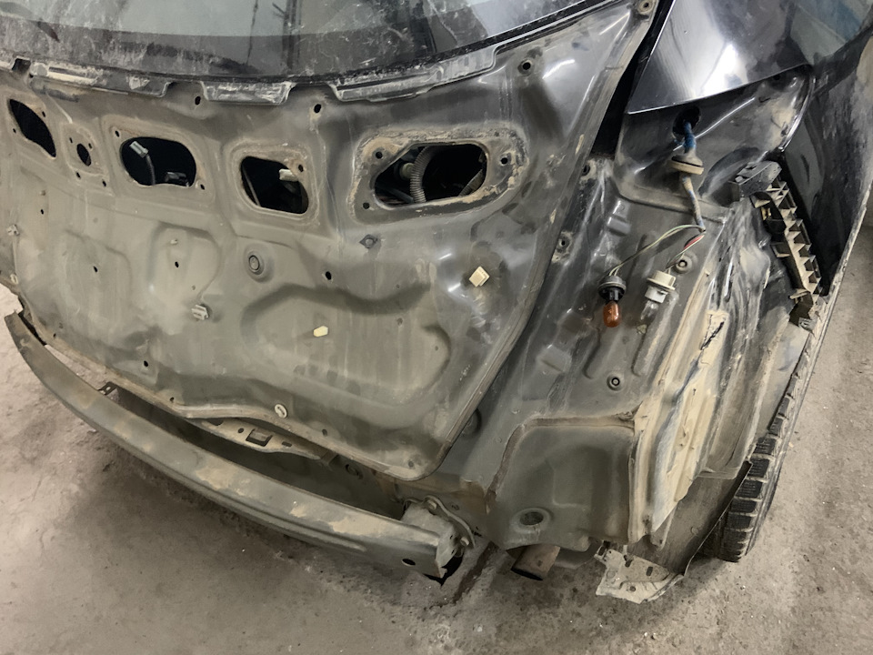 Usb разъём вместо прикуривателя — Lada Приора хэтчбек, 1,6 л, 2010 года ...