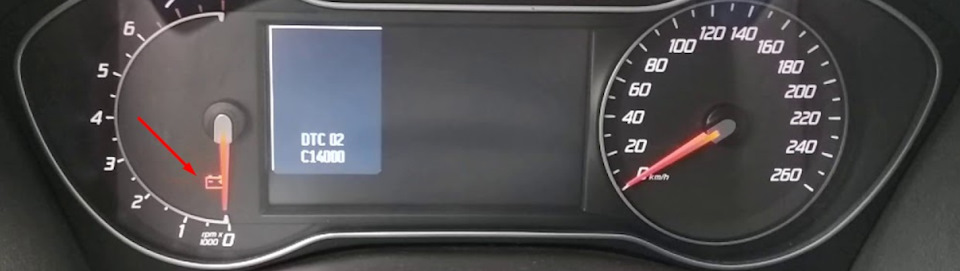 Разряд аккумуляторной батареи. — Ford Mondeo IV, 2 л, 2009 года ...