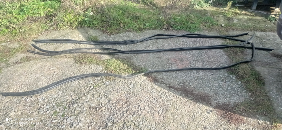 Установка накладок на пороги от е60 на е34. Установка уплотнителей ...