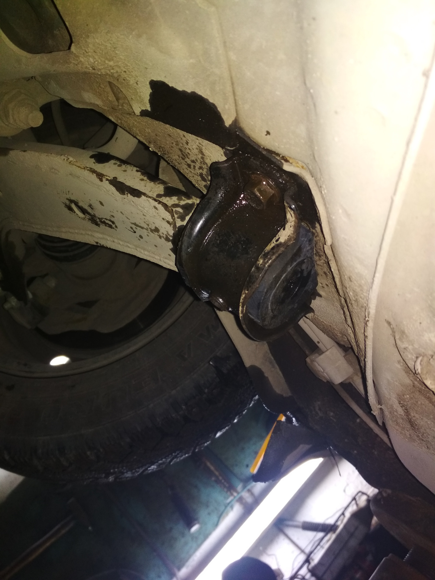 Сайлентблоки рычагов задние — Daewoo Nexia (N150), 1,5 л, 2012 года ...