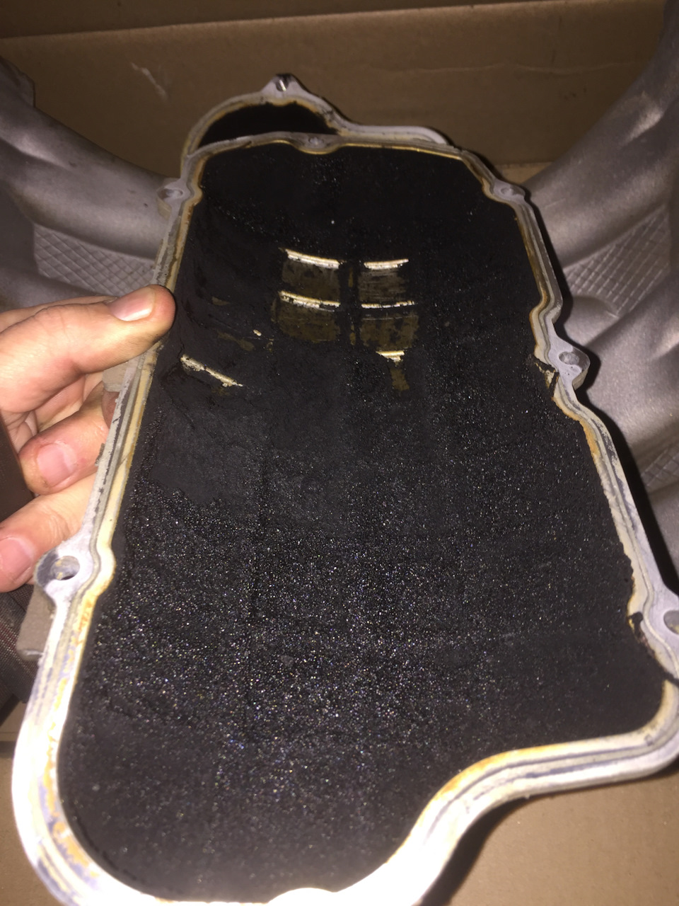 Нагар во впускном коллекторе — Mitsubishi Pajero (3G), 3,5 л, 2002 года ...