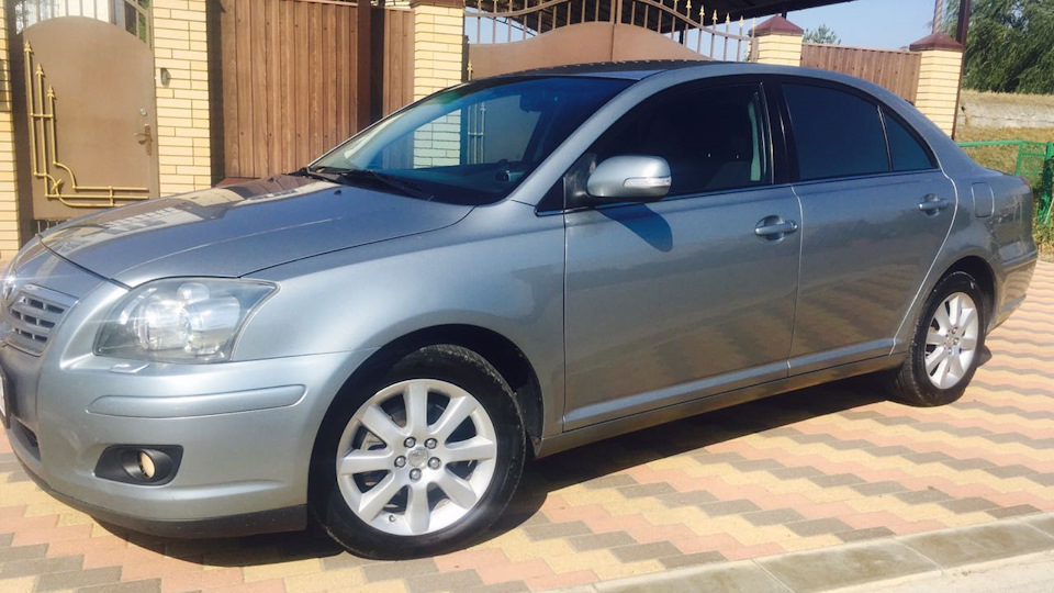 1.8 toyota. Тойота Авенсис 2008 1.8. Toyota Avensis 1.8. Тойота Авенсис 2008 год 1.8 асфальтный. Toyota Avensis 199 2л.