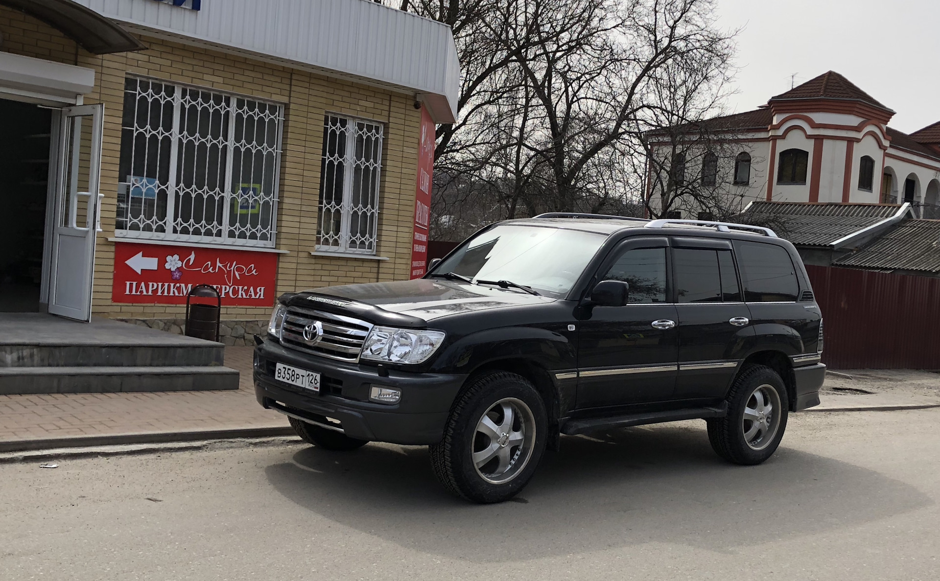 Toyota Land Cruiser 100 Black