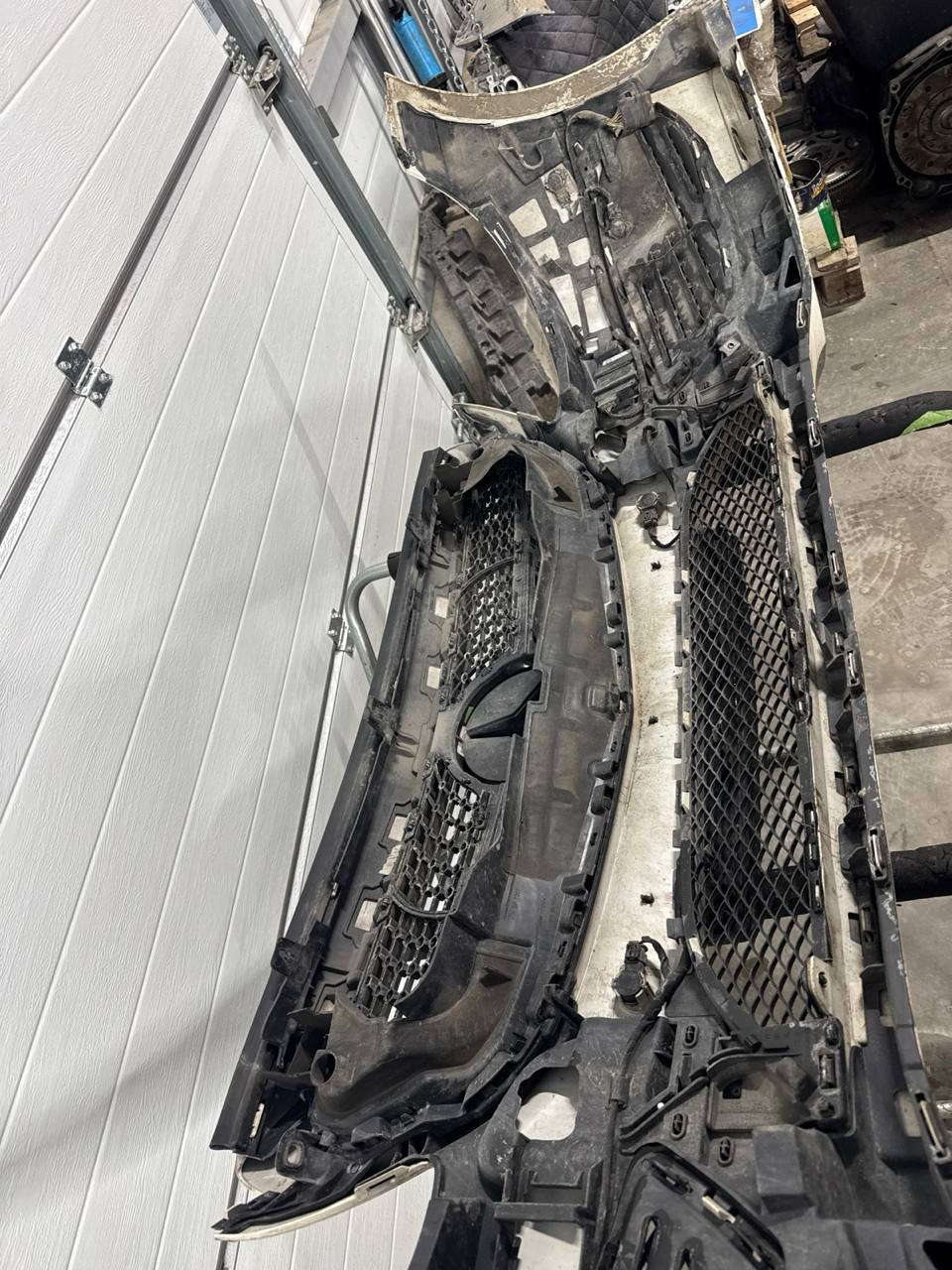 Фото в бортжурнале Mercedes-Benz C-Class (W205)