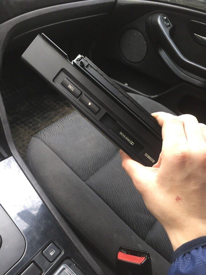 Нет звука после включения магнитолы — BMW 5 series (E39), 2,5 л, 2000 ...