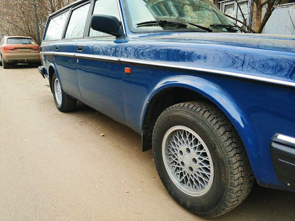 Scorpius 14 x 6 Volvo. V.S. Колпаки — Volvo 245, 2,3 л, 1992 года ...