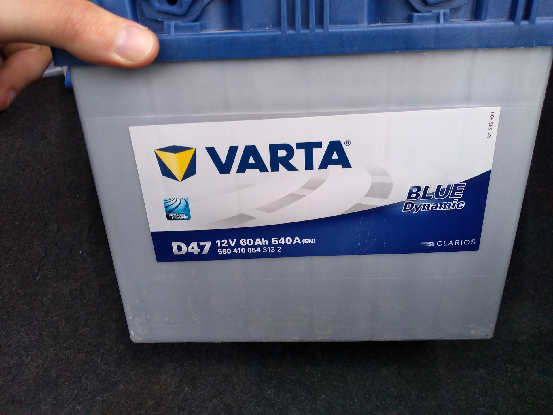 Varta blue dynamic d24. АКБ d24 Blue Dynamic. Varta 560 408 054. Blue Dynamic 560 408 054 - d24 60ah Spain.