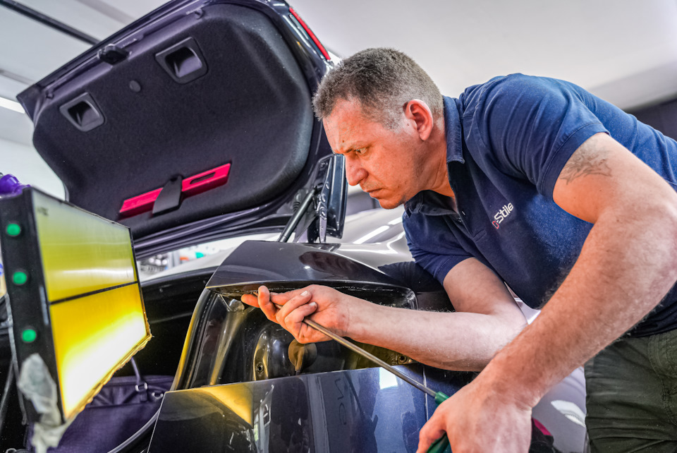 Ремонт вмятины без покраски на автомобиле Аudi А6 — Car-Stile на DRIVE2