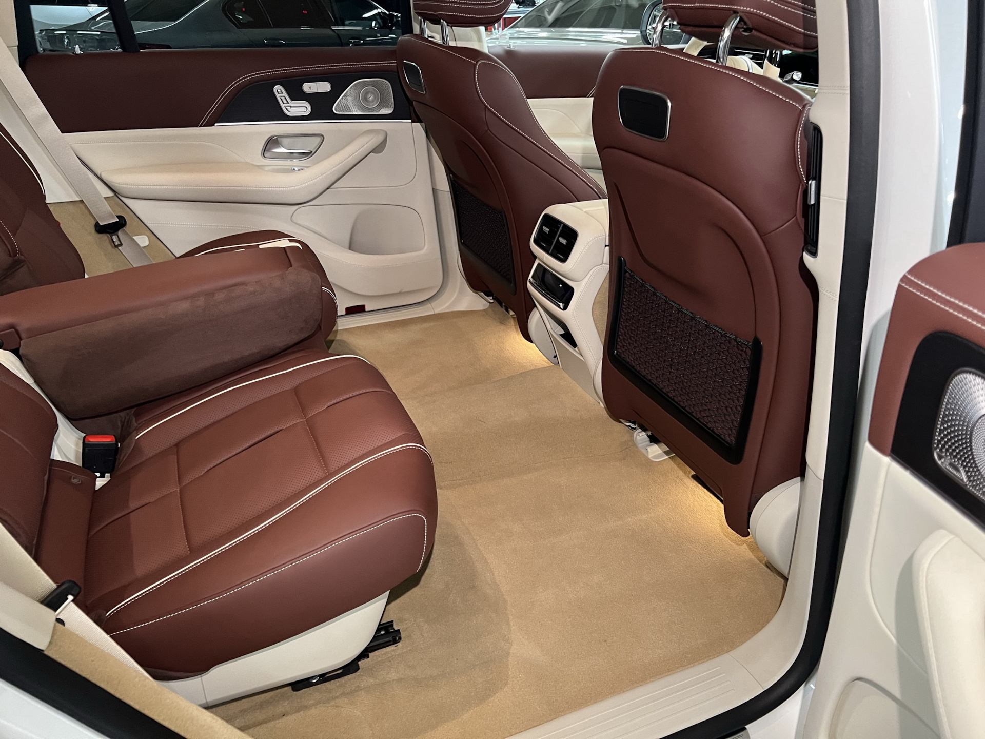 GLS Maybach РїРѕРґР»РѕРєРѕС‚РЅРёРє