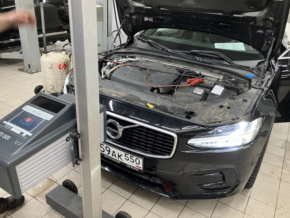 SRS и фары — Volvo S90 (2G), 2 л, 2018 года | путешествие | DRIVE2