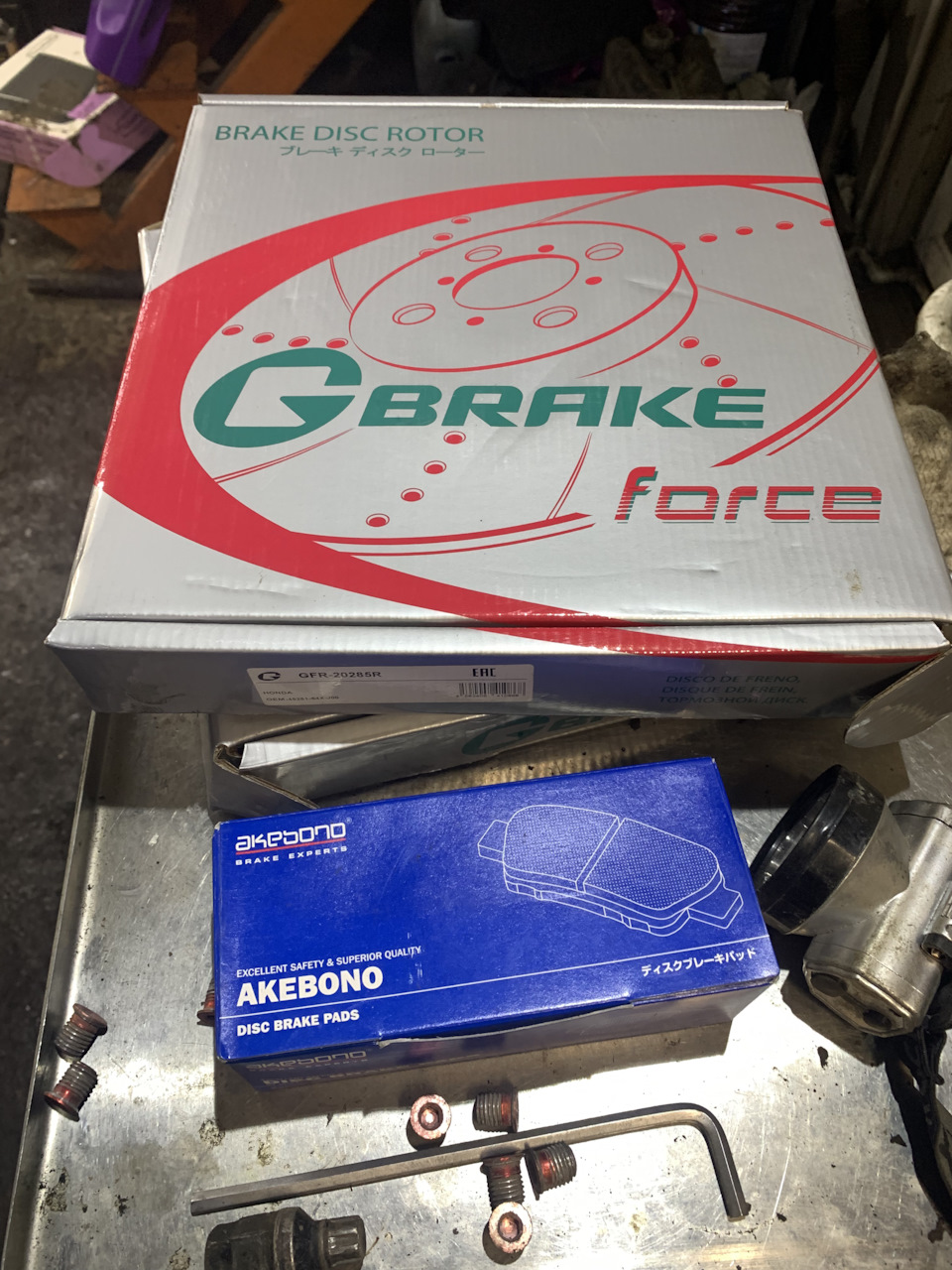 Диски и колодки новые — Honda Prelude (BB5/BB6/BB7/BB8/BB9)